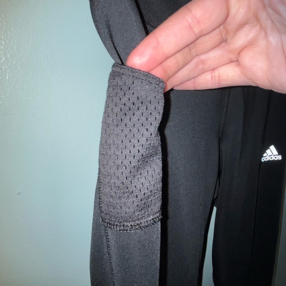 Adidas Aero Ready Capri Size Medium Pockets Drawstring Waist Zipper Mesh - Picture 12 of 15